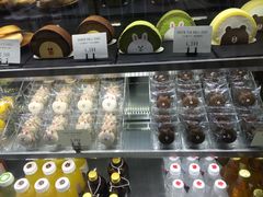 -LINE FRIENDS Garosu-gil Flagship Store