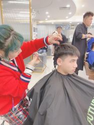 -八佰伴8008星级形象店