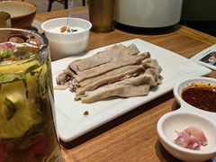 -贯贯吉·清真餐厅(浙江中路店)