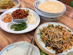 -合合春饼·酱骨·东北菜(潘家园店)