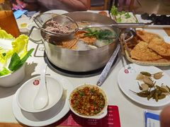 -焯牛潮汕牛肉火锅(云峰街创始店)