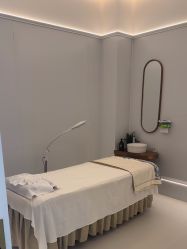 -苑苑vbeauty科技美容SPA