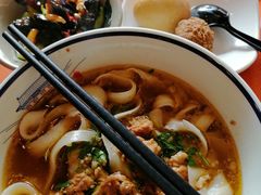 -顺溜·手工刀削面·黑金店(铜锣湾店)