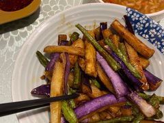 -小六汤包砂煲菜(文景路店)