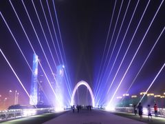 -南京眼步行桥
