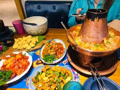 -觅山云南菜(泊富ICITY店)