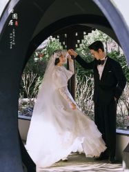 -樱花婚纱摄影