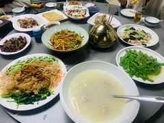 -生活本该如此北京小馆(周庄嘉园店)