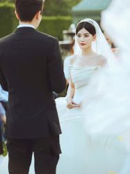 -伯瓷皇后婚纱艺术空间