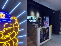 -CASTER跳舞俱乐部