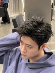 -藤野造型烫发染发