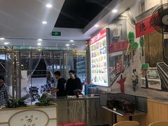 -江城燕子大排档(江汉路步行街店)