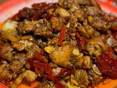 辣子鸡-柴窝堡22号辣子鸡·传承新疆菜