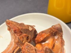 招牌酱大骨棒-北院·果木烤鸭·25年东北菜(创意产业园店)