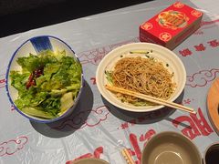 -肥肥虾庄·金牌油焖大虾(杨园滨江时代walk店)