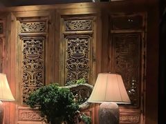 -八府香鸭·啫啫煲(华山路店)