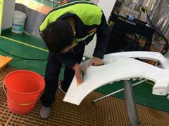 -蜂鸟快修喷漆钣喷汽修旗舰工厂(军工路店)