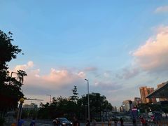 对面环境-星巴克(深圳宝安泰华店)