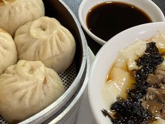 -天天大肉包