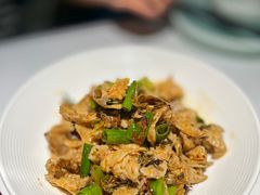 腌香椿拌面筋-江城小馆陕南妈妈菜·全球旅行餐厅(钟楼店)