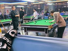 -中8台球俱乐部(龙跃大厦店)