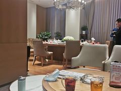-泓历皇朝酒店(东亭店)