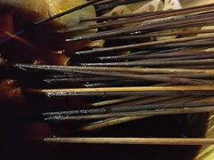 -拈签一笑黄牛肉辣卤串串