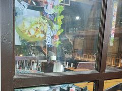 -临江餐馆二楼美食部落
