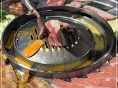 -哈哈碳都·牛肋条无限自助烤肉(台江万达店)