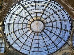 -文艺复兴百货(米兰大教堂广场店)