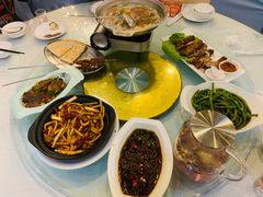 -马尔龙新疆饭店·清真(瑞景店)