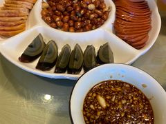 -靠山屯东北农家菜(八龙桥雅苑店)