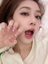-艾薇美甲美睫