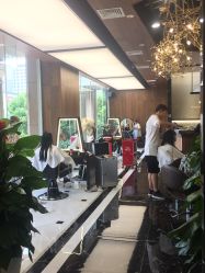 -浪涛发型
