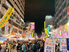 -六合夜市
