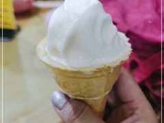 -古老冰山特色冰淇淋店(艾提尕尔店)