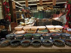 -大中华希尔顿酒店-念自助餐·嗨啤·小龙虾