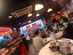 大堂-鲜入围煮花胶鸡海鲜火锅