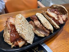 -老天桥酱肉烧饼夹肘子(天桥店)