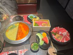 -一绪に和牛寿喜烧(罗湖益田假日店)