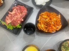 -啊美丽炭火烤肉(滑翔一店)