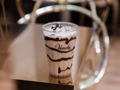 奶昔-VENCHI 闻绮(广州太古汇店)