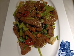 -小菜园新徽菜(镇江丹阳吾悦店)