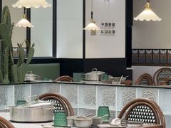 -喃喃椰·糟粕醋·椰子鸡火锅(七堡花园店)