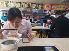 -华威达牛庄(黄埔大道西店)