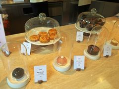 -VERIE BAKEHOUSE