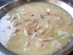 -老来福·非遗酸汤兔(凯旋路店)
