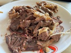 -闫家驴肉老店(华电一校店)