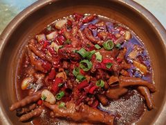 -阿瓦山寨·湘菜现炒·剁椒鱼头王(咸阳总店)