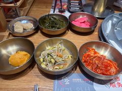 -首尔朴宝·炭火烤肉(五角场店)